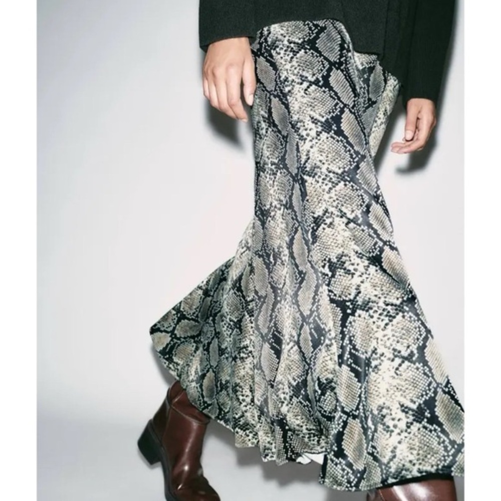 NEW Zara Snake Print Midi Skirt in Black and Tan SOLD OUT @ ZARA